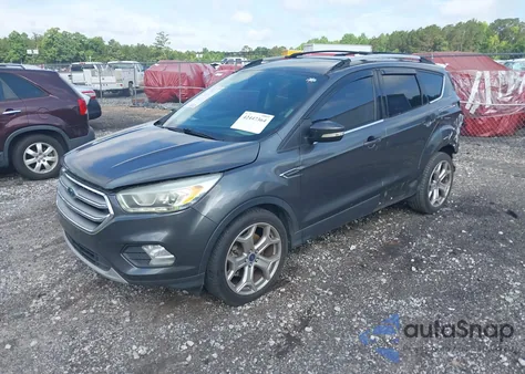 2017 Ford Escape Titanium z USA, uszkodzony, nr VIN 1FMCU0J90HUA19002